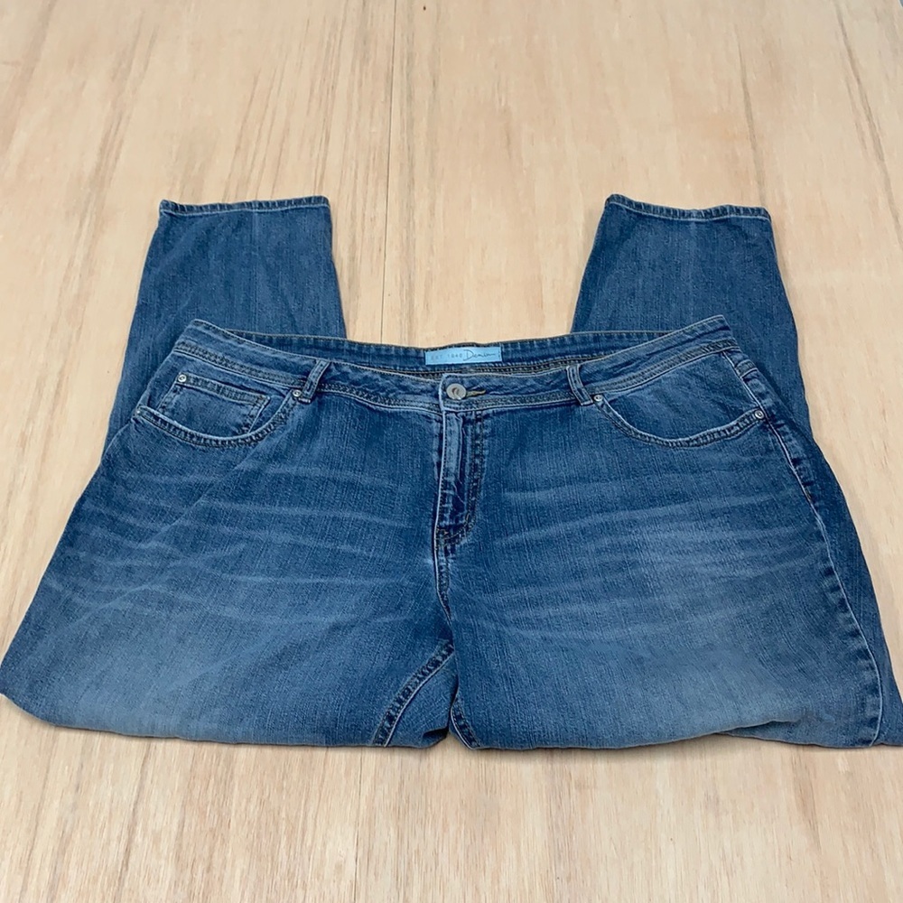 Womens Denim Jean Size 18w  straight